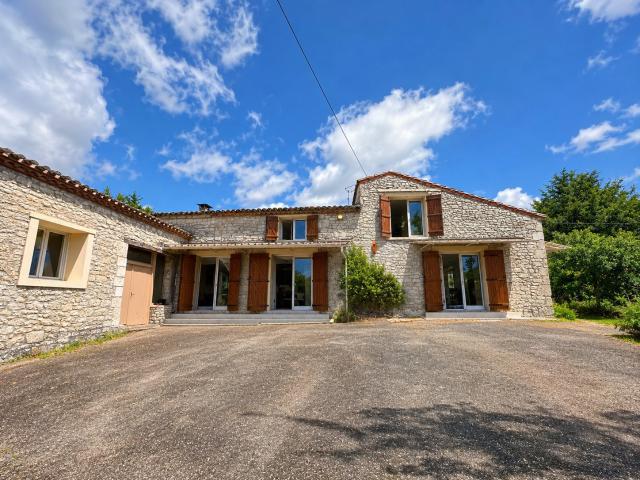 Maison 3 pièces 148 m²