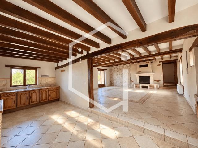 Maison 3 pièces 140 m²