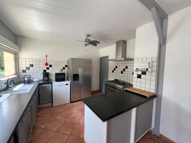 Maison 3 pièces, 140 m² à louer à Grane 26400