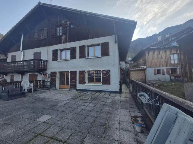 Maison 7 pièces 142 m²