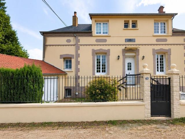 Maison 3 pièces 156 m²