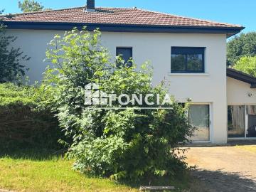 Maison 3 pièces 160 m²