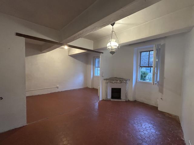 Maison 3 pièces 157 m²