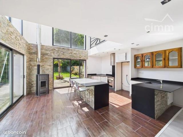 Maison 3 pièces 167 m²