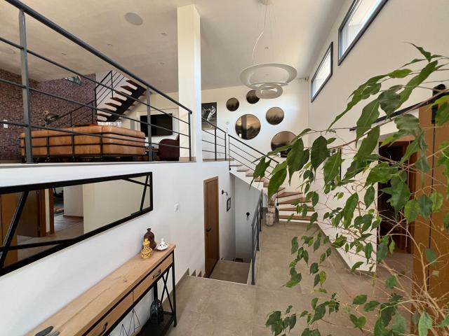 Maison 3 pièces 162 m²