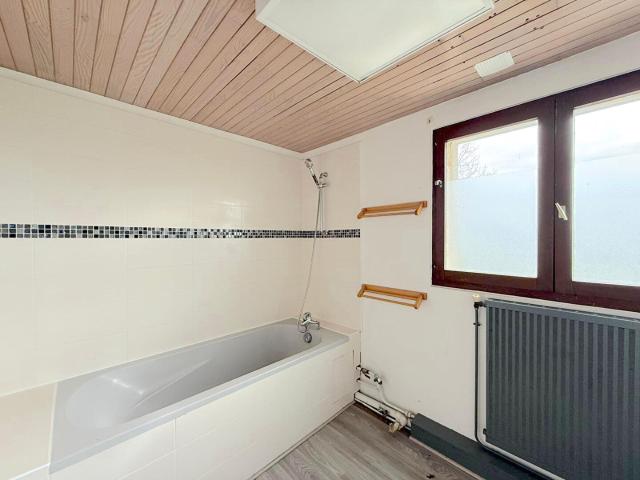A LOUER MAISON DE 160 M2 AVEC JARDIN SECTEUR AMBARES ET LAGRAVE / SAINT VINCENT DE PAUL