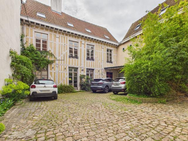 Maison 3 pièces 210 m²