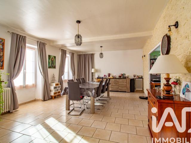 Maison 10 pièces 210 m²