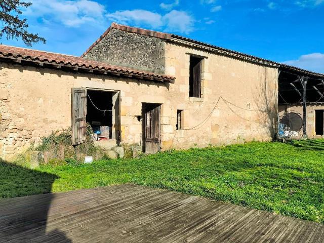 Maison 3 pièces 240 m²