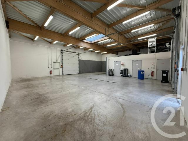 Maison 3 pièces 243 m²