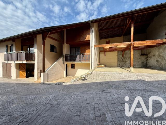Maison 3 pièces 265 m²