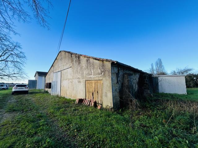 Maison 3 pièces 331 m²