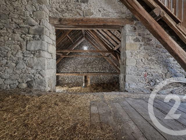 Maison 3 pièces 380 m²