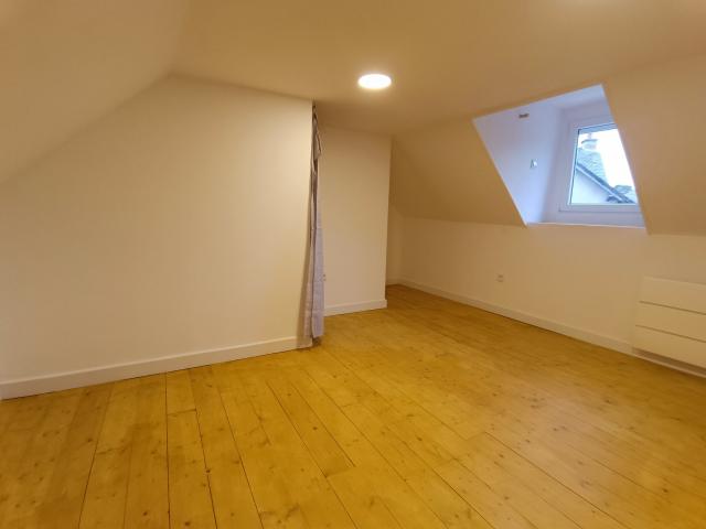 Maison 3 pièces, 40 m² à louer à Manhac 12160
