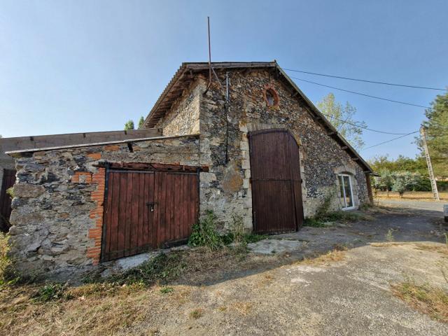 Maison 3 pièces 440 m²