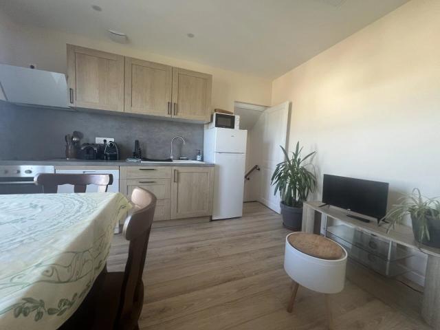 Maison 3 pièces, 44 m² à louer à Lhommaizé 86410