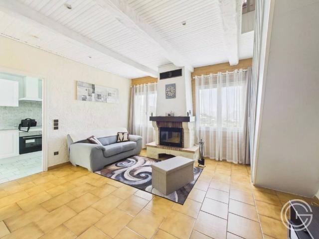 MAISON 3 PIECES 450 PESSCIART HAUT PESSICART