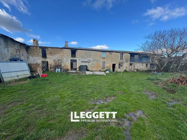 Maison 3 pièces 463 m²