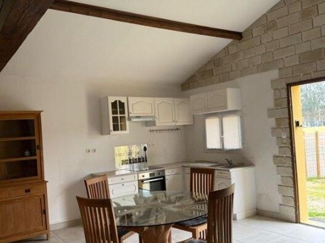 Maison 3 pièces, 50 m² à louer à Les Églisottes et Chalaures 33230