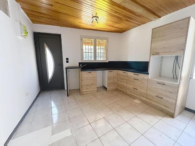 Maison 3 pièces, 52 m² à louer à Avignon 84000