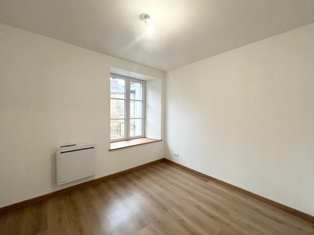 Maison 3 pièces, 57 m² à louer à Mouzon 08210