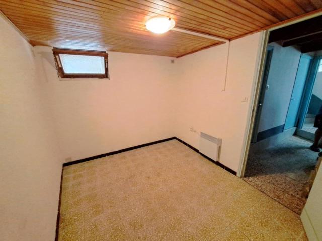 Maison 3 pièces, 58 m² à louer à Roujan 34320