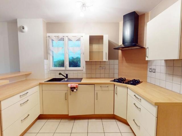 Maison 3 pièces, 59 m² à louer à Les Tourrettes 26740