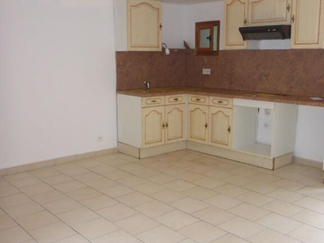 Maison 3 pièces, 60 m² à louer à Carpentras 84200