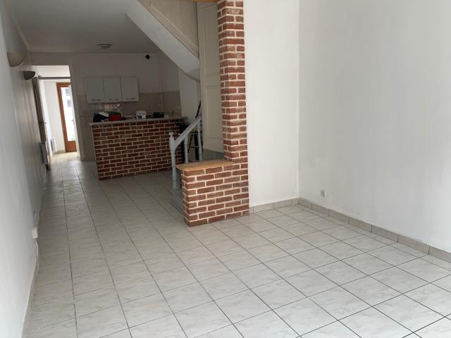 Maison 3 pièces, 60 m² à louer à Avesnes le Comte 62810