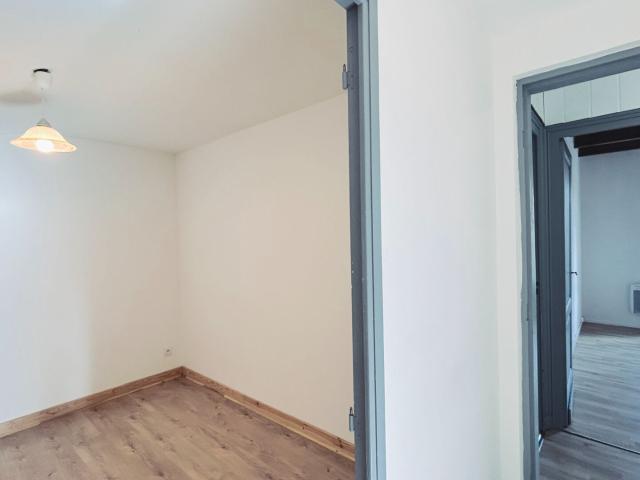 Maison 3 pièces, 60 m² à louer à Blaye 33390