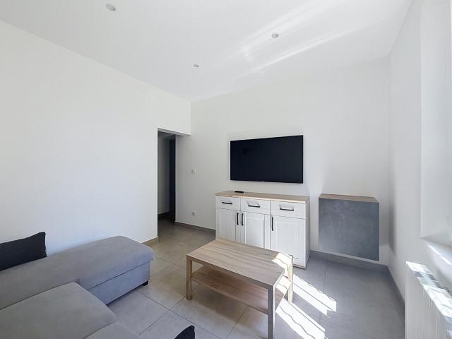 Maison 3 pièces, 61 m² à louer à Graveson 13690