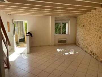 Maison 3 pièces, 63 m² à louer à Cardan 33410