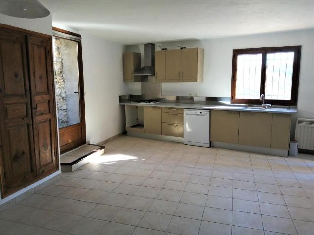 Maison 3 pièces, 64 m² à louer à Bézaudun les Alpes 06510
