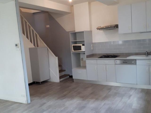 Maison 3 pièces, 64 m² à louer à Saint Georges d'Espéranche 38790