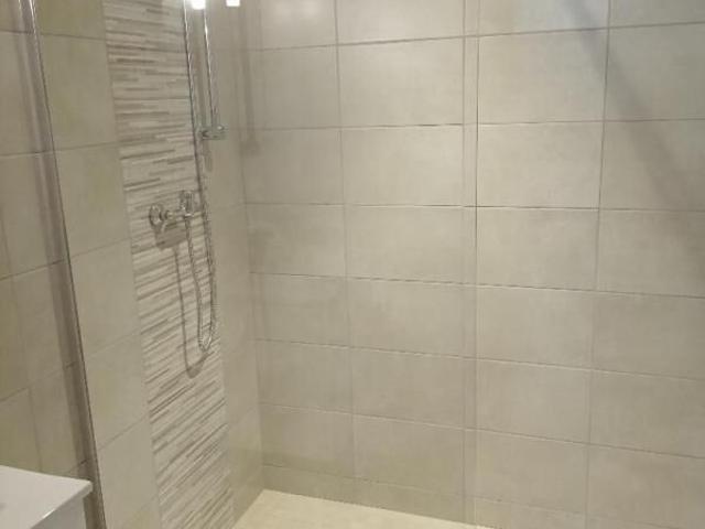 Maison 3 pièces, 65 m² à louer à Guîtres 33230