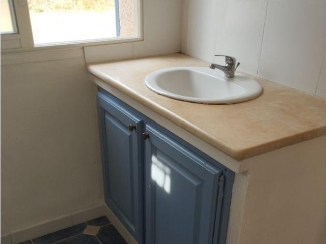Maison 3 pièces, 65 m² à louer à Villecroze 83690