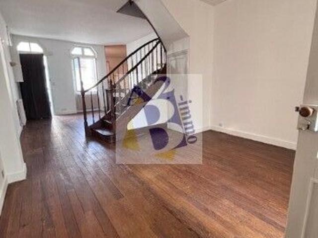 Maison 3 pièces, 66 m² à louer à Angoulême 16000