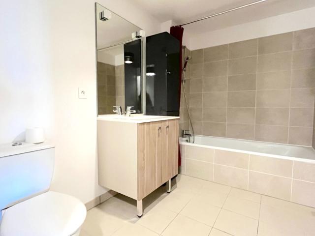 Maison 3 pièces, 66 m² à louer à Bordeaux 33000
