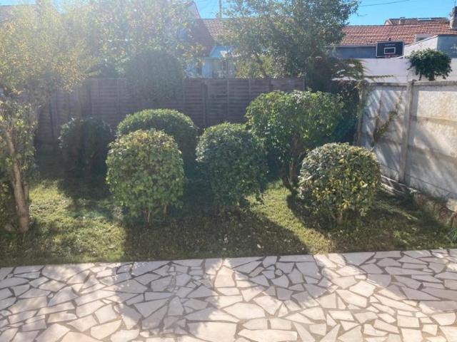 Maison 3 pièces, 67 m² à louer à Bordeaux 33000