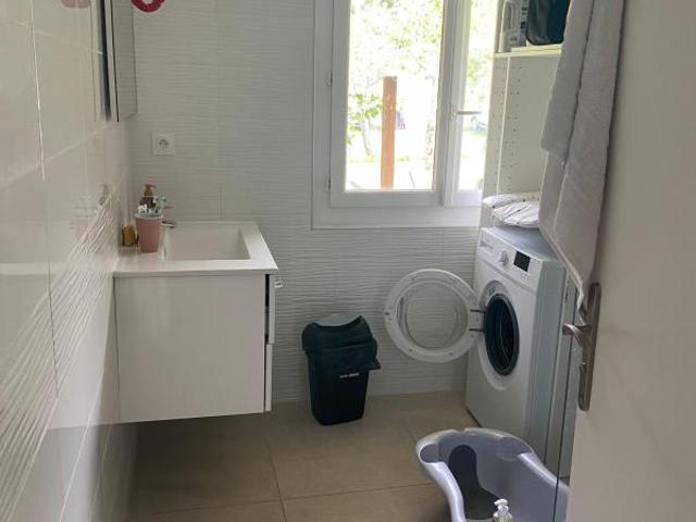Maison 3 pièces, 67 m² à louer à Sallebœuf 33370