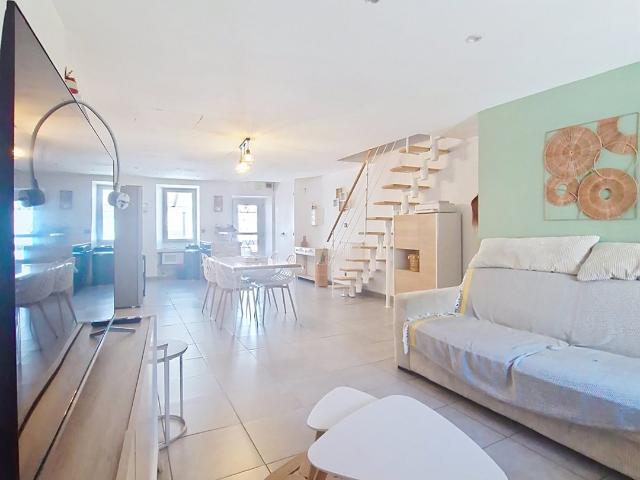 Maison 3 pièces 68.80 m2 68m² Murat sur Vèbre