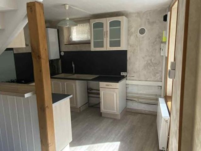 Maison 3 pièces, 68 m² à louer à Jumeaux 63570