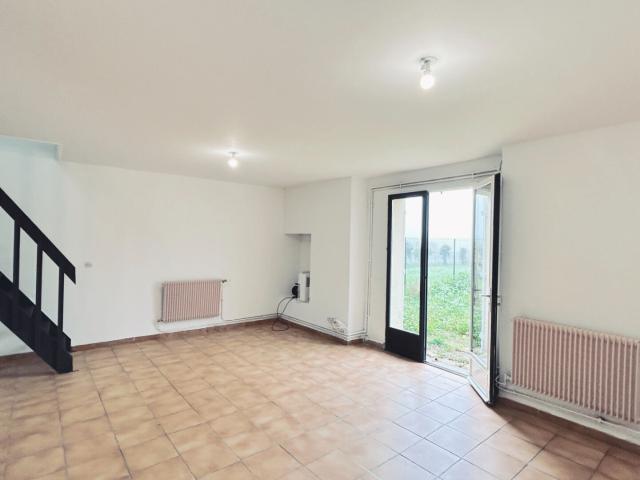 Maison 3 pièces, 68 m² à louer à Pugnac 33710