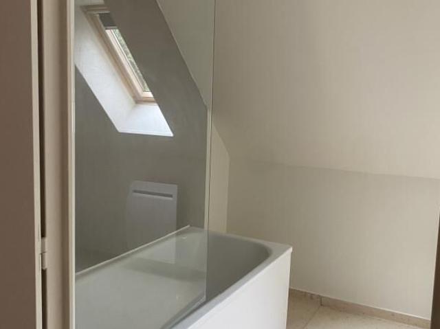 Maison 3 pièces, 68 m² à louer à Vatan 36150