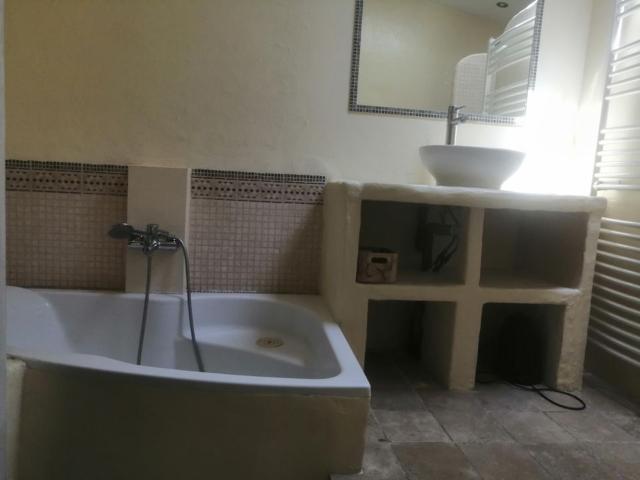 Maison 3 pièces, 70 m² à louer à Avignon 84000