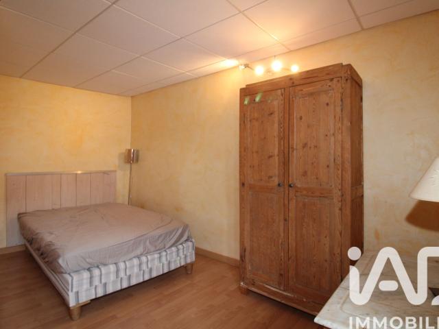 Maison 3 pièces, 70 m² à louer à Esparron 83560