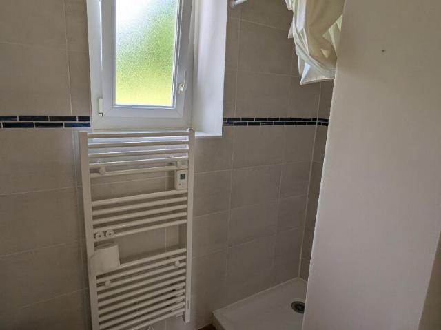 Maison 3 pièces, 70 m² à louer à Saint Éloy de Gy 18110