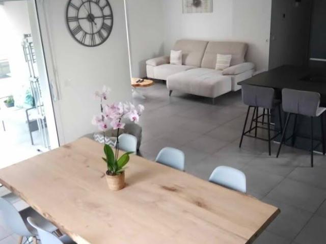 Maison 3 pièces, 70 m² à louer à Saint Méen le Grand 35290
