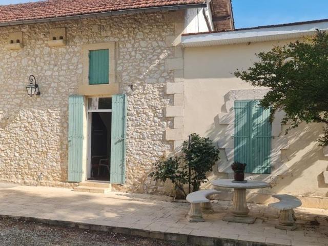 Maison 3 pièces, 70 m² à louer à Pineuilh 33220