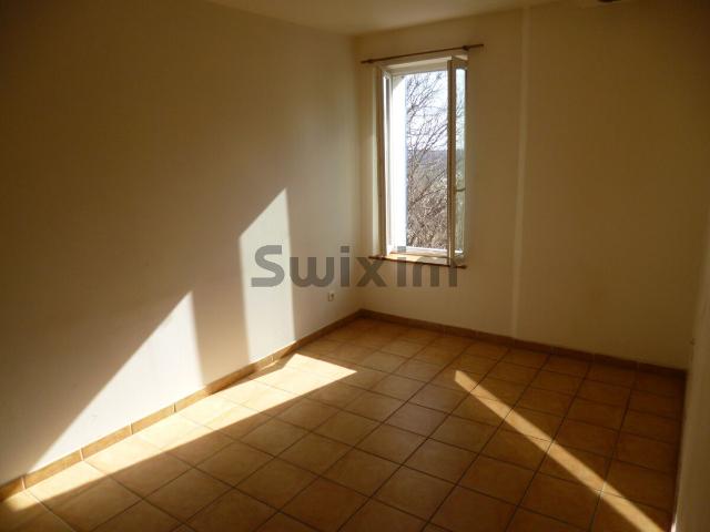 Maison 3 pièces, 70 m² à louer à Théziers 30390